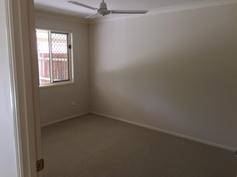 1/11 Galah Street, Churchill QLD 4305