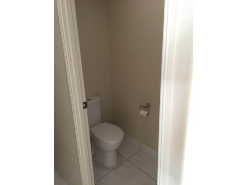 1/11 Galah Street, Churchill QLD 4305