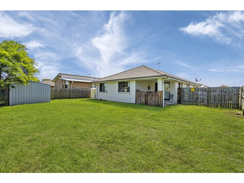 9 Nixon Drive, North Booval QLD 4304