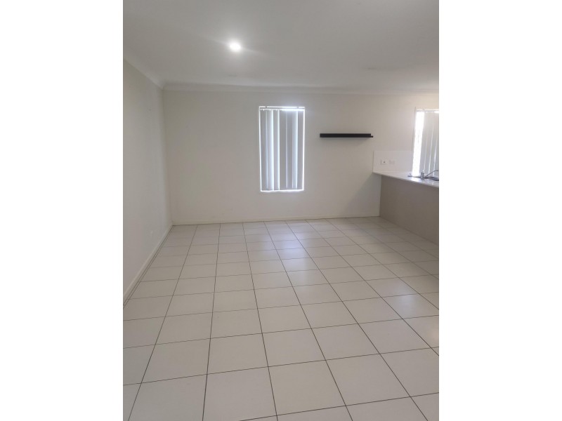 1/79 Haig Road, Loganlea QLD 4131