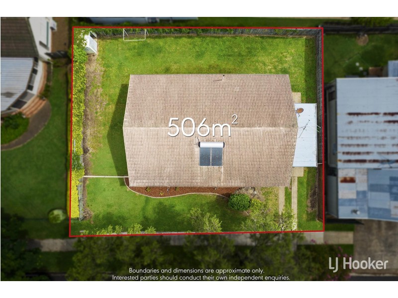 14 Elliott Street, Silkstone QLD 4304