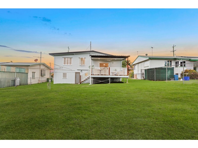 22 Robertson Road, Eastern Heights QLD 4305
