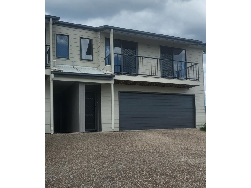 1/11 Hoffman Way, Bundamba QLD 4304