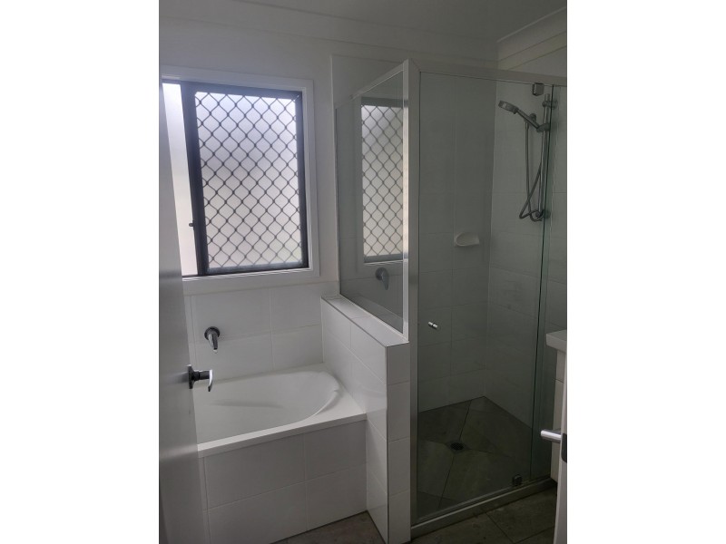 1/11 Hoffman Way, Bundamba QLD 4304