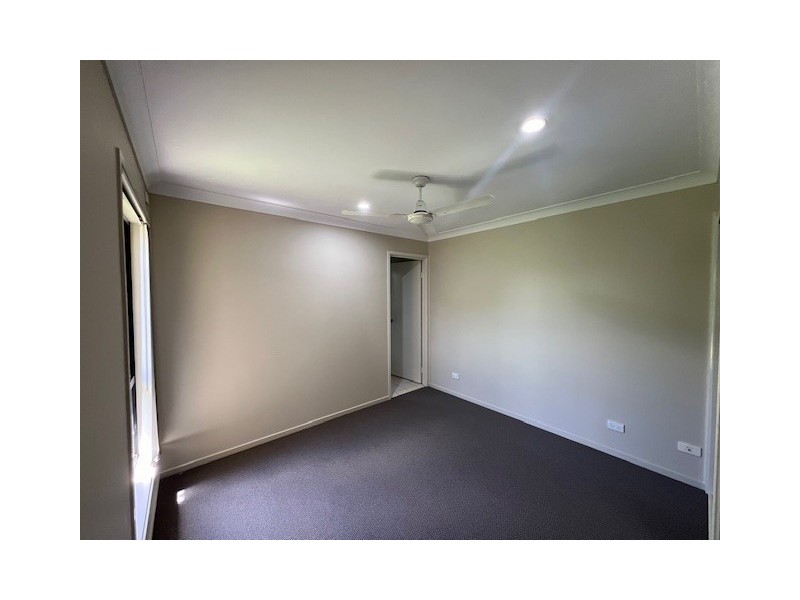 19 Bosswood Court, Yamanto QLD 4305