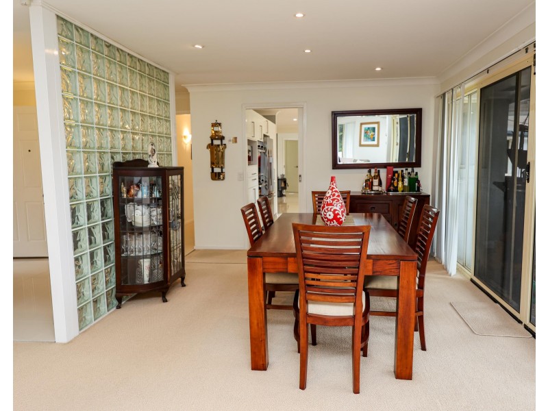 41 Pioneer Crescent, Bellbowrie QLD 4070