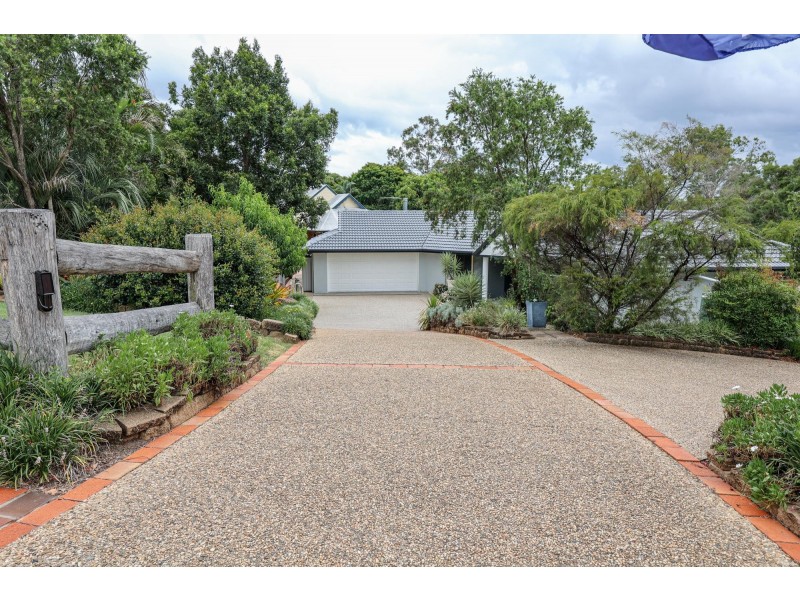 41 Pioneer Crescent, Bellbowrie QLD 4070