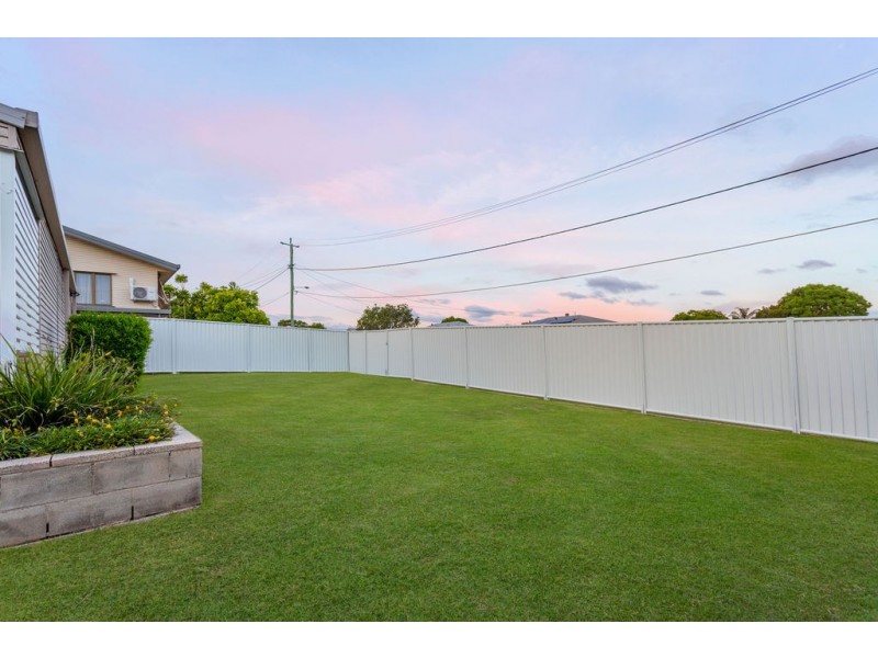 2A Blaxland Street, Eastern Heights QLD 4305