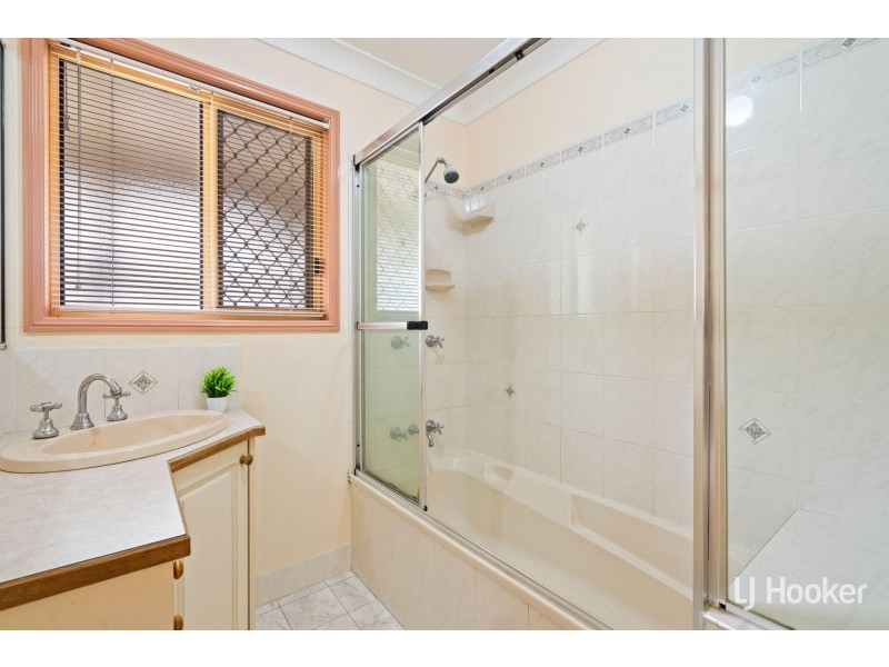 25 Highmead Drive, Brassall QLD 4305