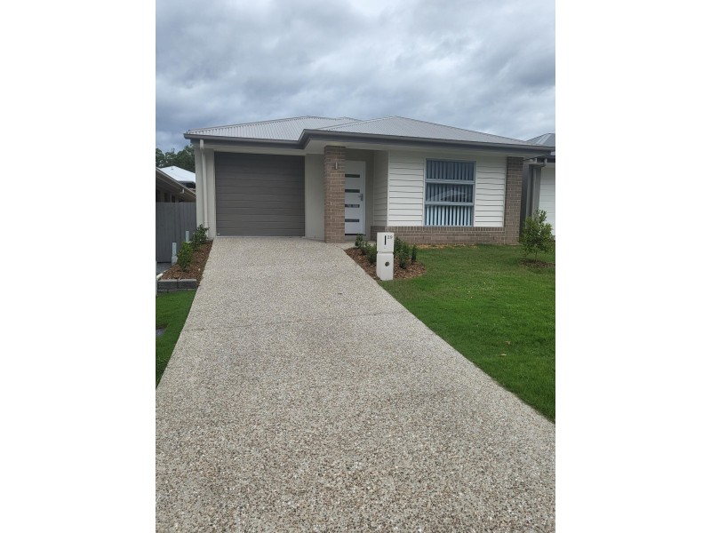 29 John Drive, Collingwood Park QLD 4301