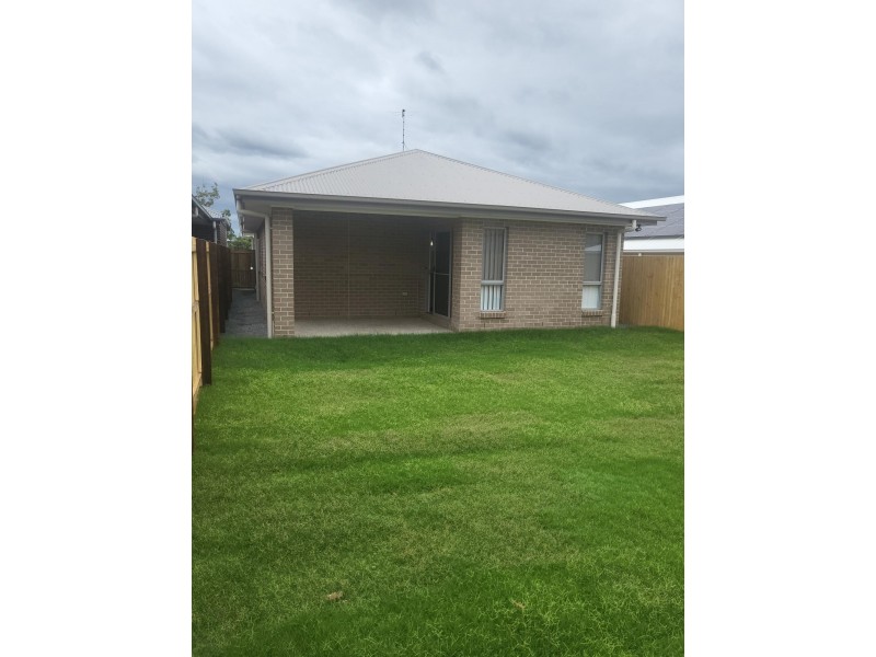 29 John Drive, Collingwood Park QLD 4301