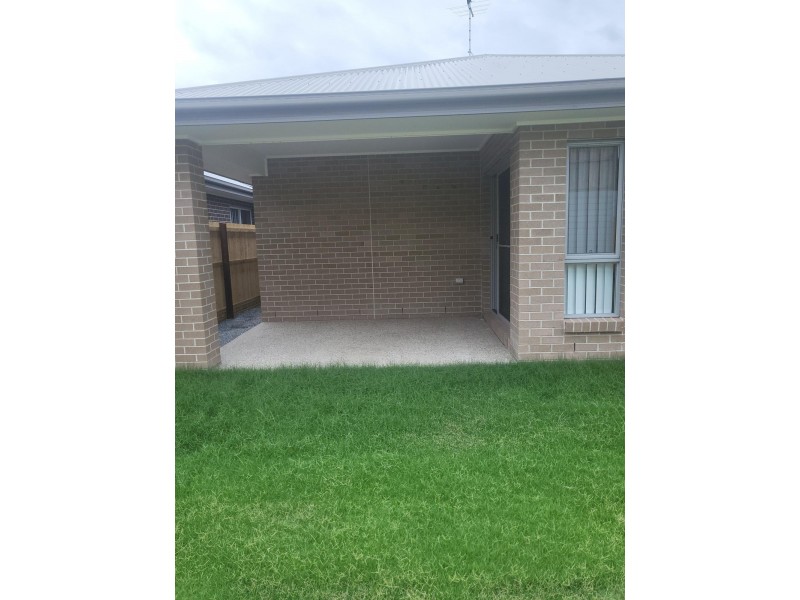 29 John Drive, Collingwood Park QLD 4301