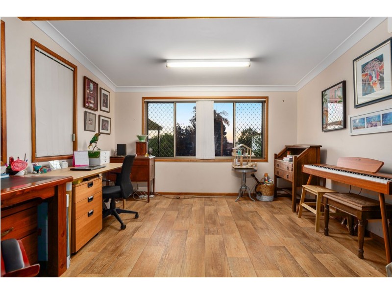 5 Eton Avenue, Flinders View QLD 4305