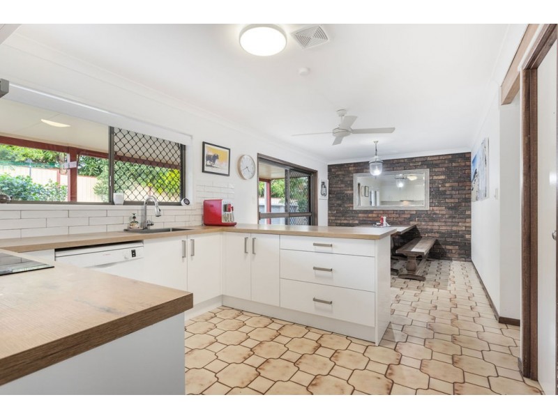 5 Eton Avenue, Flinders View QLD 4305