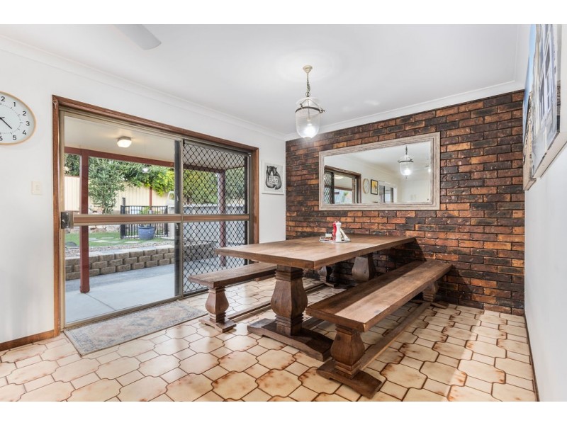 5 Eton Avenue, Flinders View QLD 4305