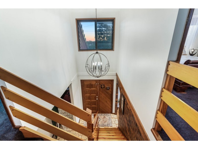 5 Eton Avenue, Flinders View QLD 4305