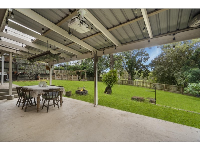 180 College Road, Karana Downs QLD 4306