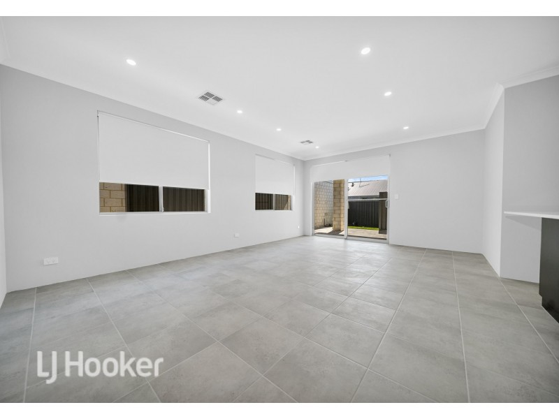 10 Brilliance Avenue, Eglinton WA 6034