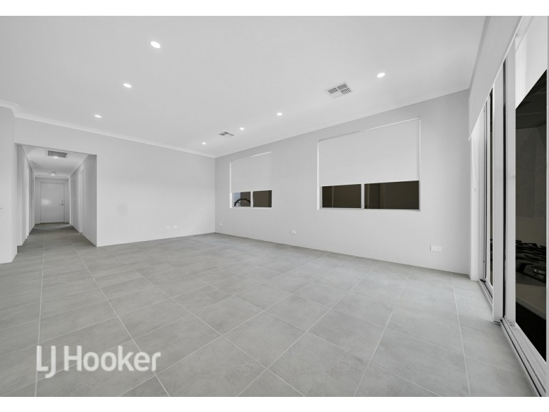 10 Brilliance Avenue, Eglinton WA 6034