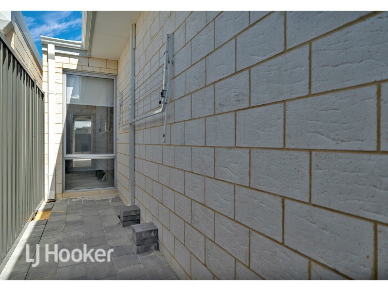 10 Brilliance Avenue, Eglinton WA 6034