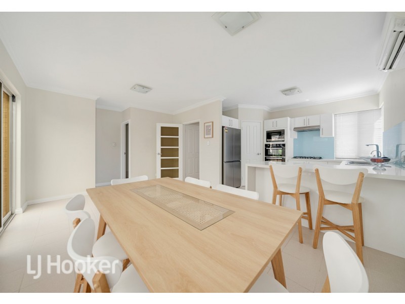 7/8 Centennial Gardens, Hillarys WA 6025