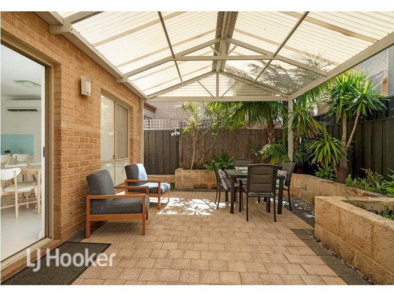 7/8 Centennial Gardens, Hillarys WA 6025