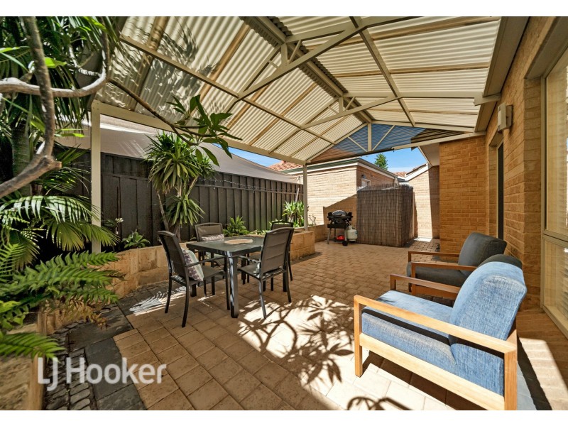 7/8 Centennial Gardens, Hillarys WA 6025
