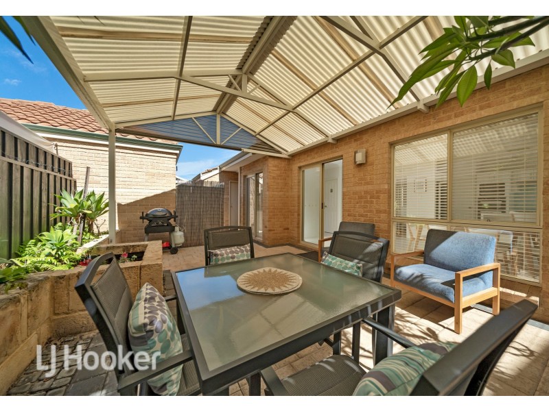 7/8 Centennial Gardens, Hillarys WA 6025