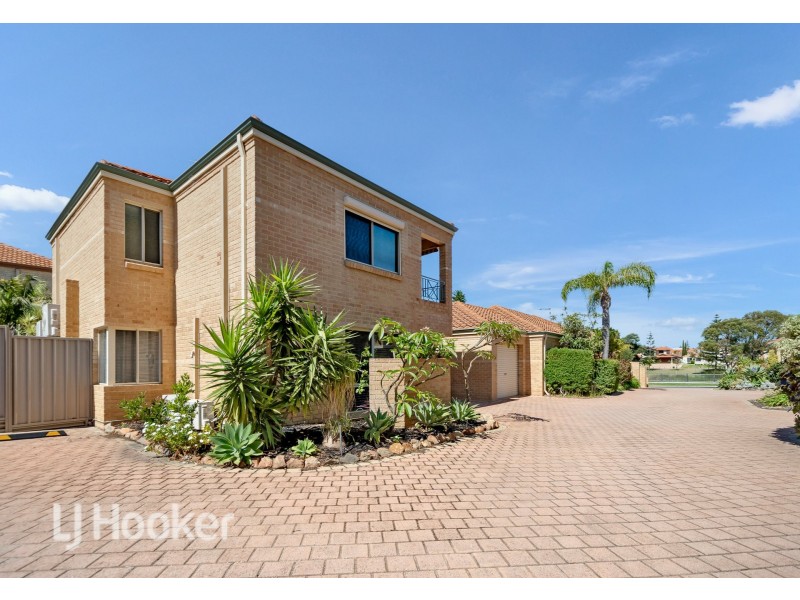 7/8 Centennial Gardens, Hillarys WA 6025
