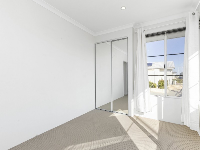 1/68 Villena Parade, Alkimos WA 6038