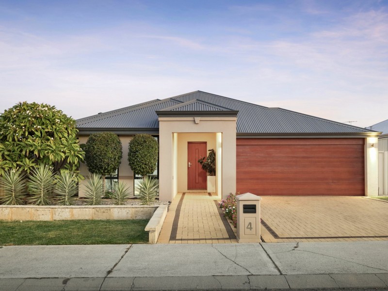 4 Condro Bend, Sinagra WA 6065