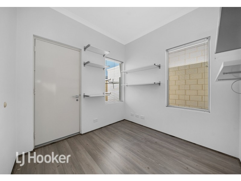 8 Sloman Lane, Clarkson WA 6030