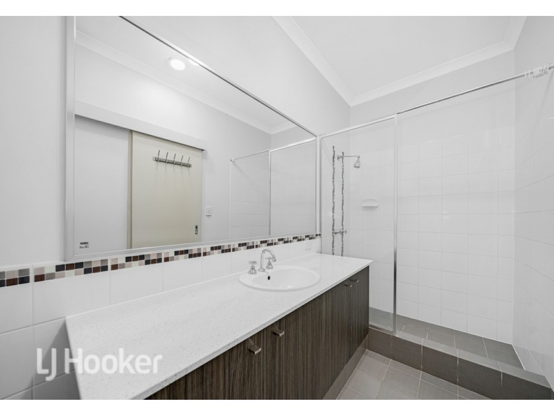 8 Sloman Lane, Clarkson WA 6030