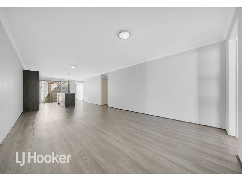 8 Sloman Lane, Clarkson WA 6030