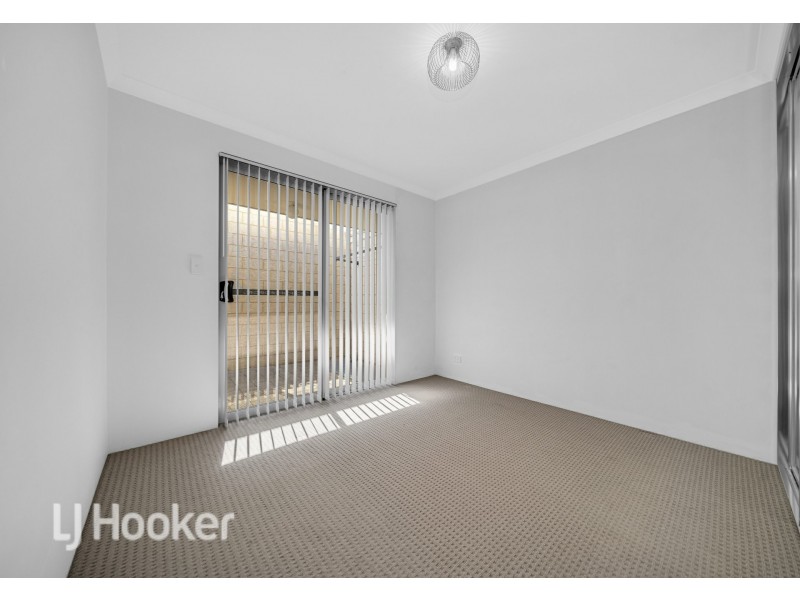 8 Sloman Lane, Clarkson WA 6030