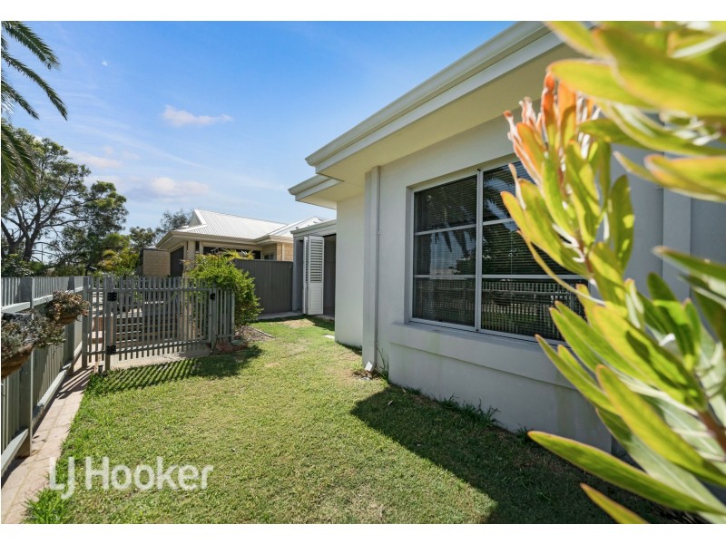 8 Sloman Lane, Clarkson WA 6030