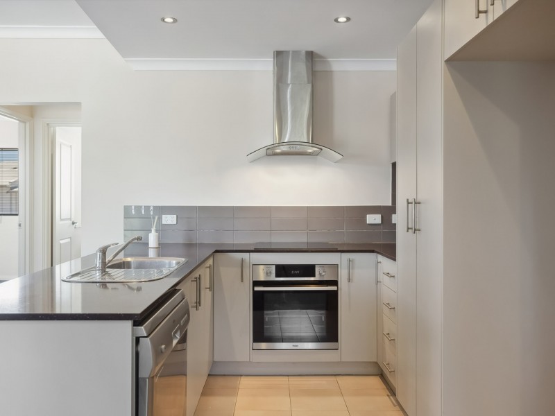 8/37 Piccadilly Circle, Joondalup WA 6027