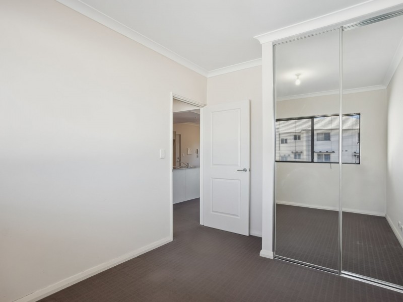 8/37 Piccadilly Circle, Joondalup WA 6027