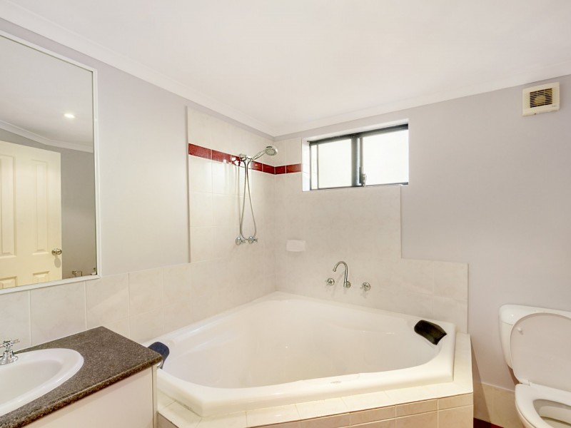 2b/1 Nottinghill Street, Joondalup WA 6027