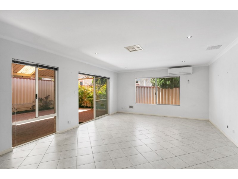 8B Hindmarsh, Yokine WA 6060