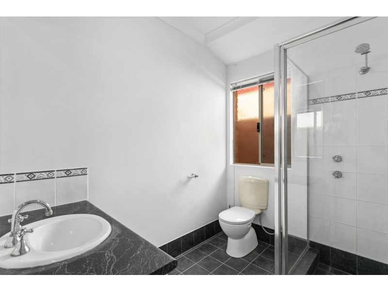 8B Hindmarsh, Yokine WA 6060