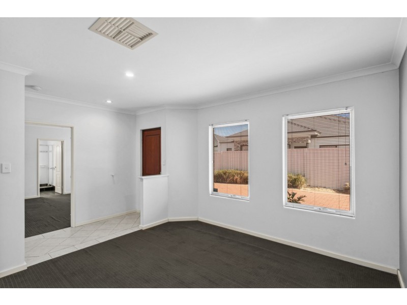 8B Hindmarsh, Yokine WA 6060