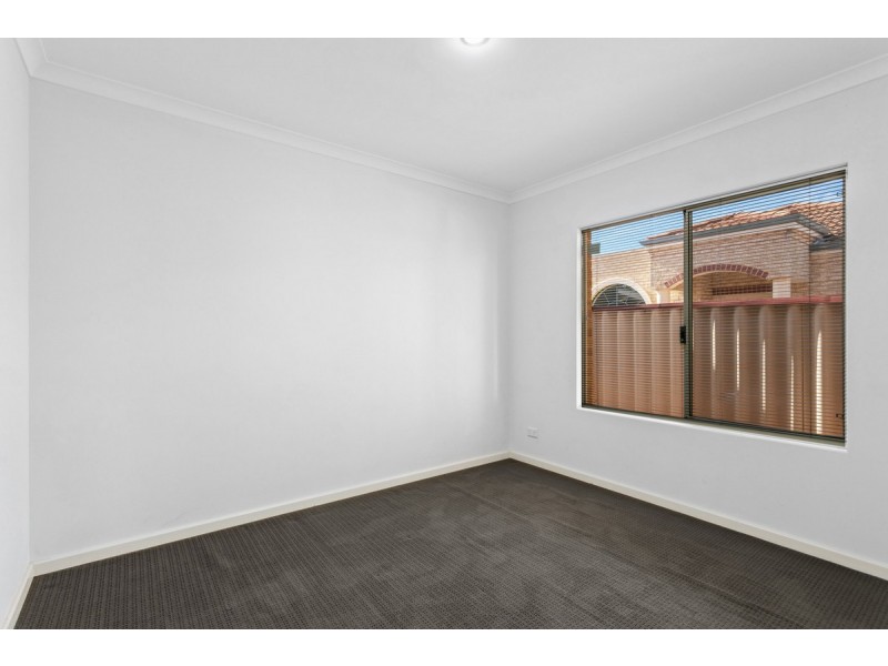 8B Hindmarsh, Yokine WA 6060