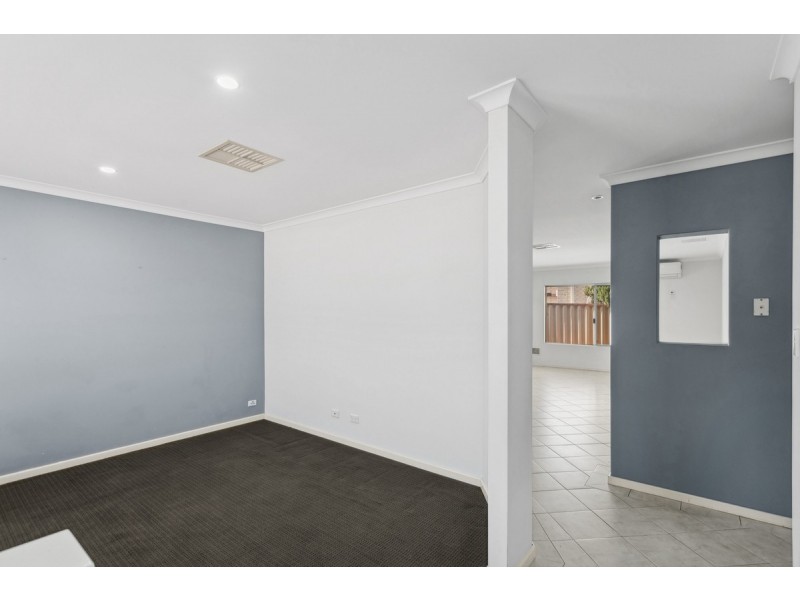 8B Hindmarsh, Yokine WA 6060