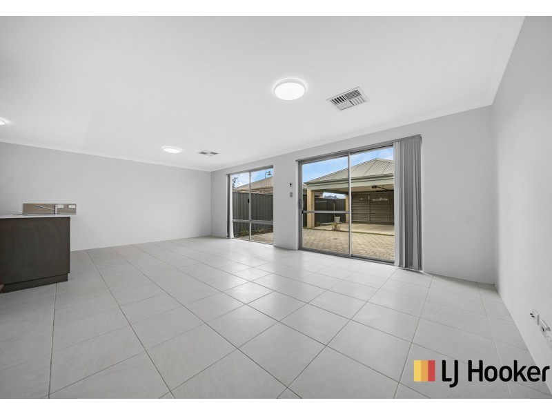 70 Bauer Circle, Banksia Grove WA 6031