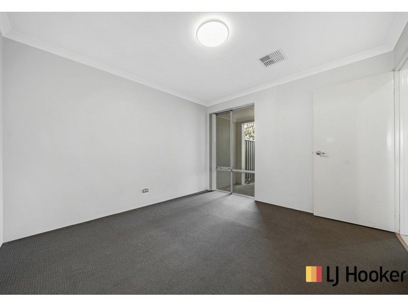 70 Bauer Circle, Banksia Grove WA 6031