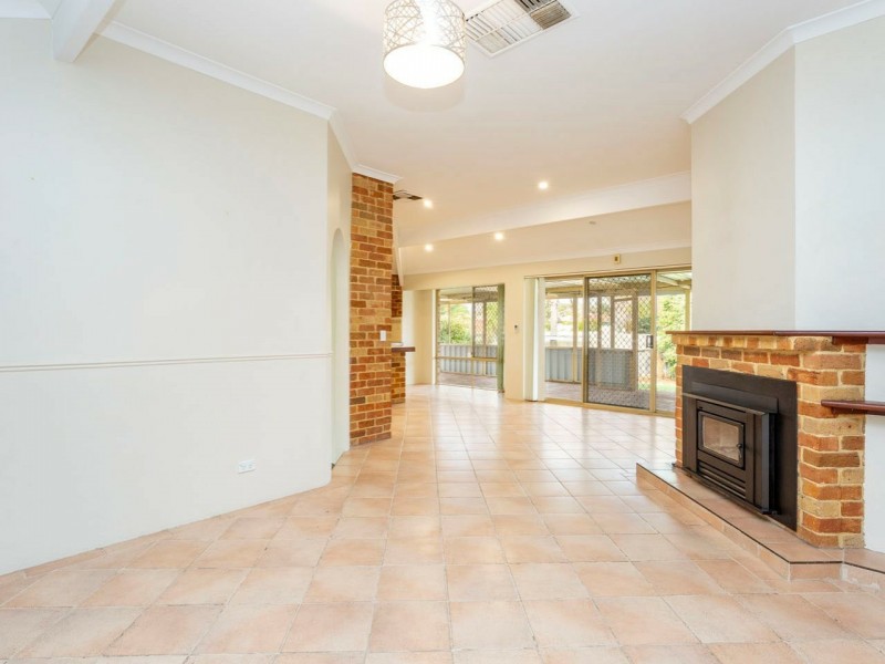 7 Rudall Court, Clarkson WA 6030