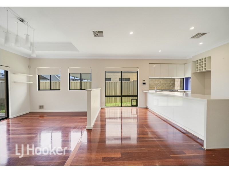 5 Pinot Loop, Pearsall WA 6065
