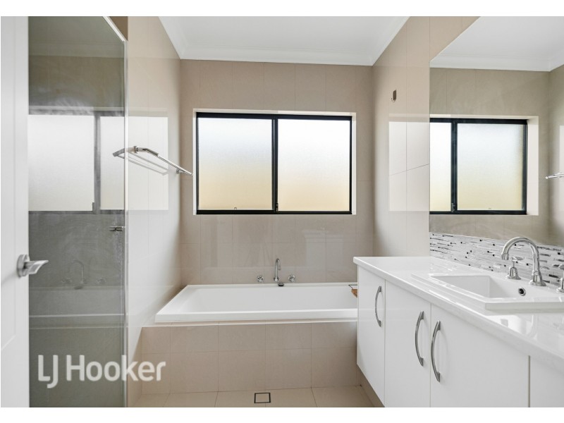 5 Pinot Loop, Pearsall WA 6065