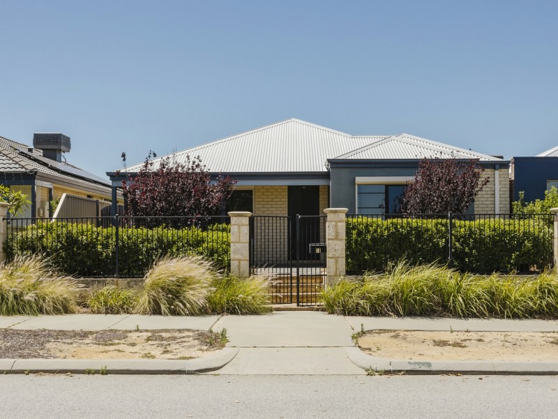 32 Finglas Meander, Butler WA 6036